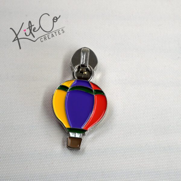 Hot air balloon on zipper pull