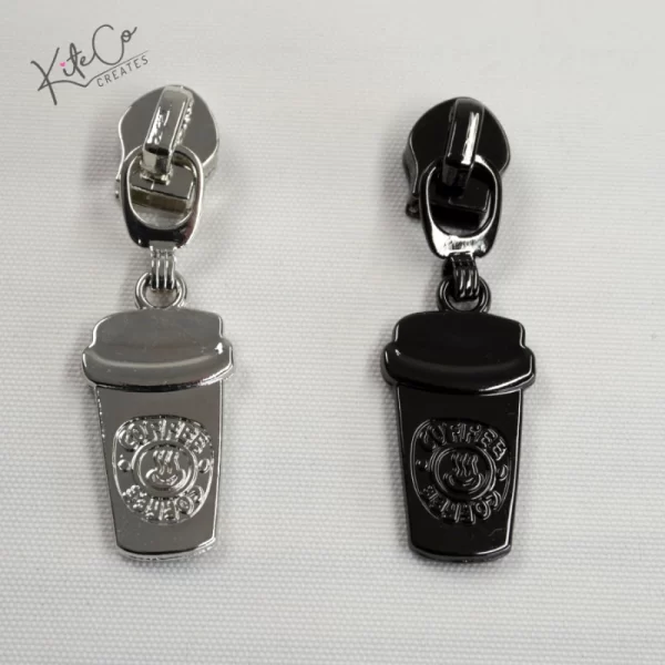 Coffee cups zipper pull